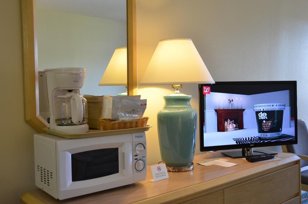 Cypress Cove Nudist Resort Poinciana Rom bilde