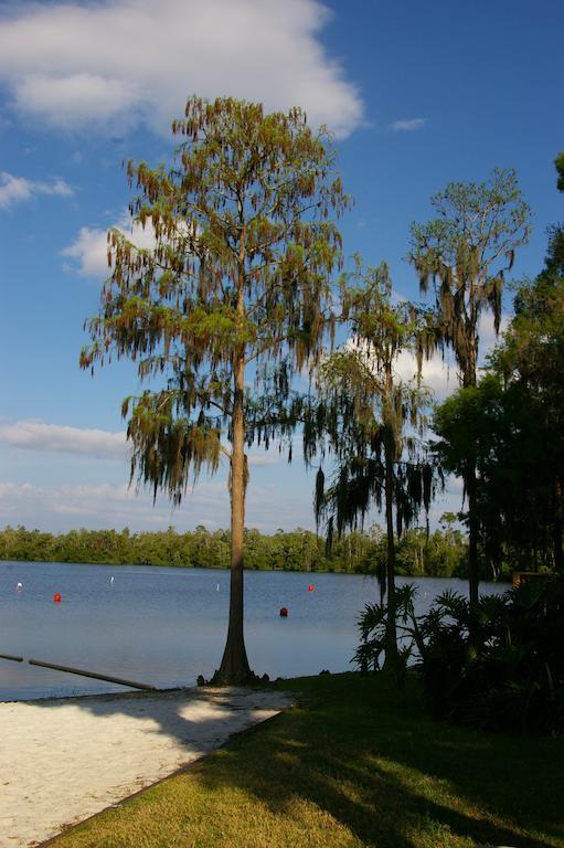Cypress Cove Nudist Resort Poinciana Eksteriør bilde