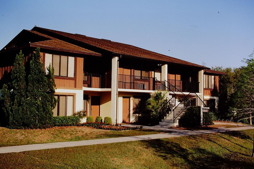 Cypress Cove Nudist Resort Poinciana Rom bilde